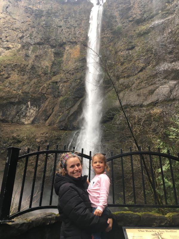Kaydee & Karli at Multnomah Falls
