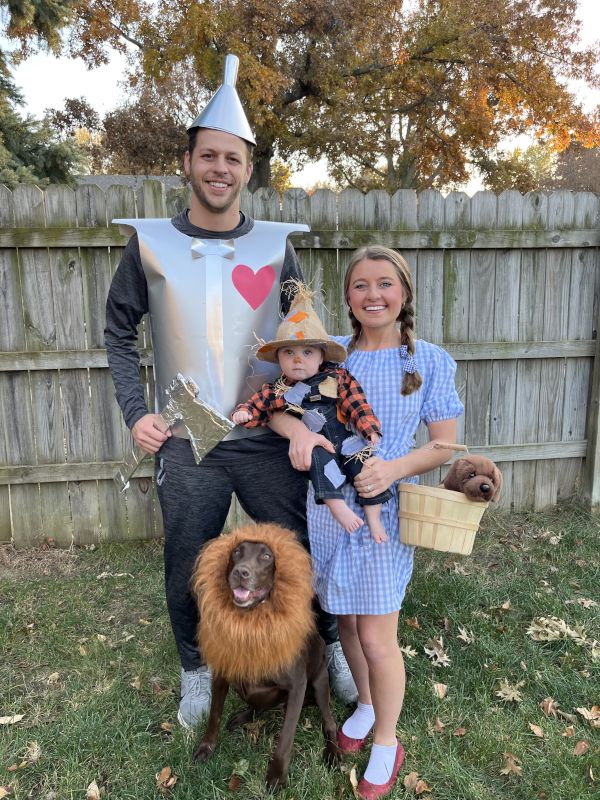 The Magical World of Oz! We Love Making Our Own Family Halloween Costumes