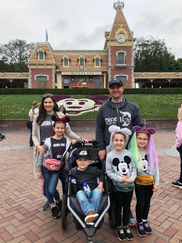 Going to Disneyland Is Always One of Our Favorite Ways to Have Fun!