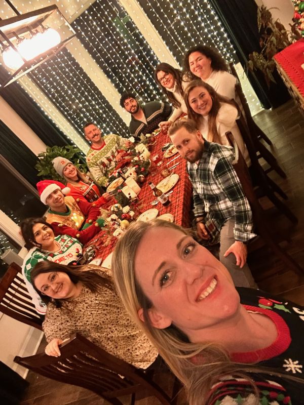 Hosting a Friends Christmas Dinner