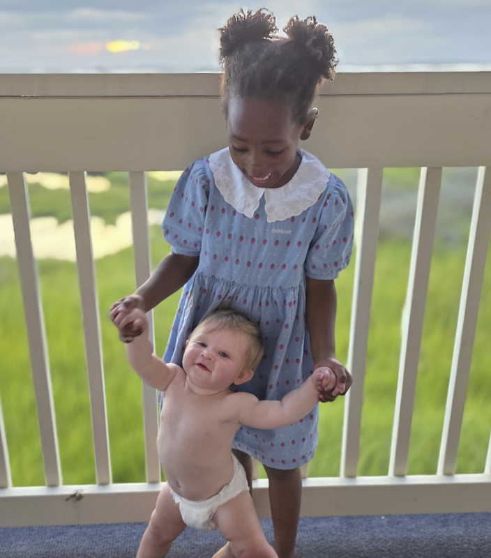 The Girls Are Best Friends