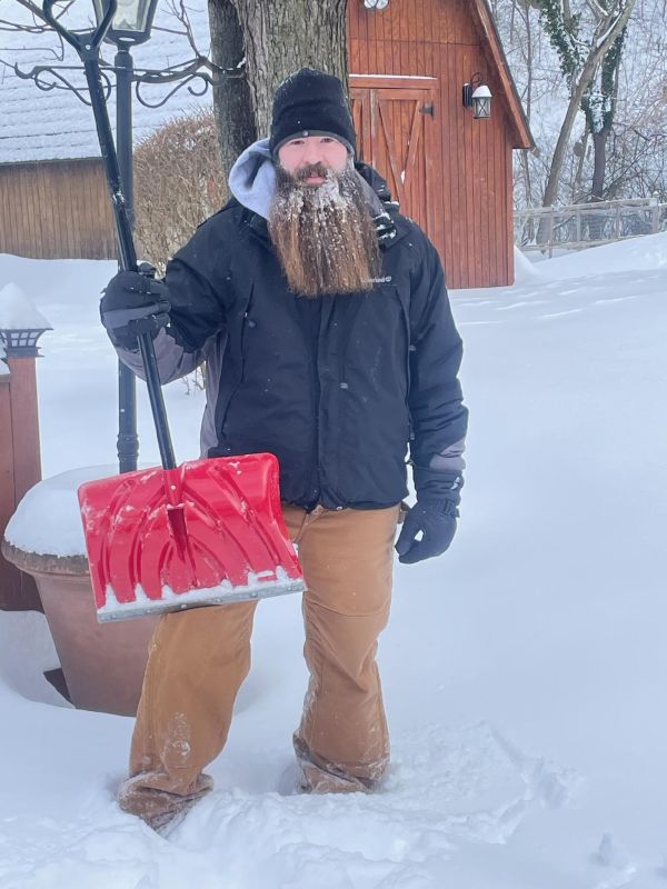 Helping a Neighbor with the Snow